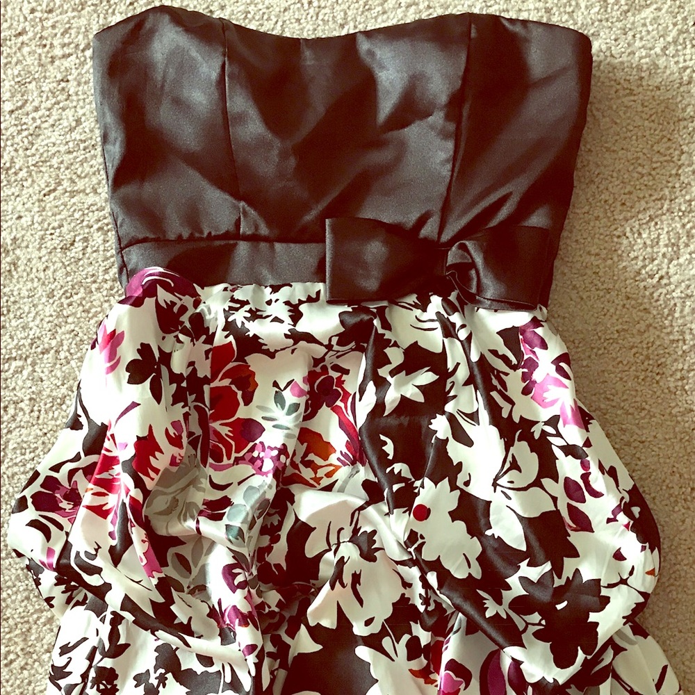 Black & White Floral Print Strapless Mini Dress